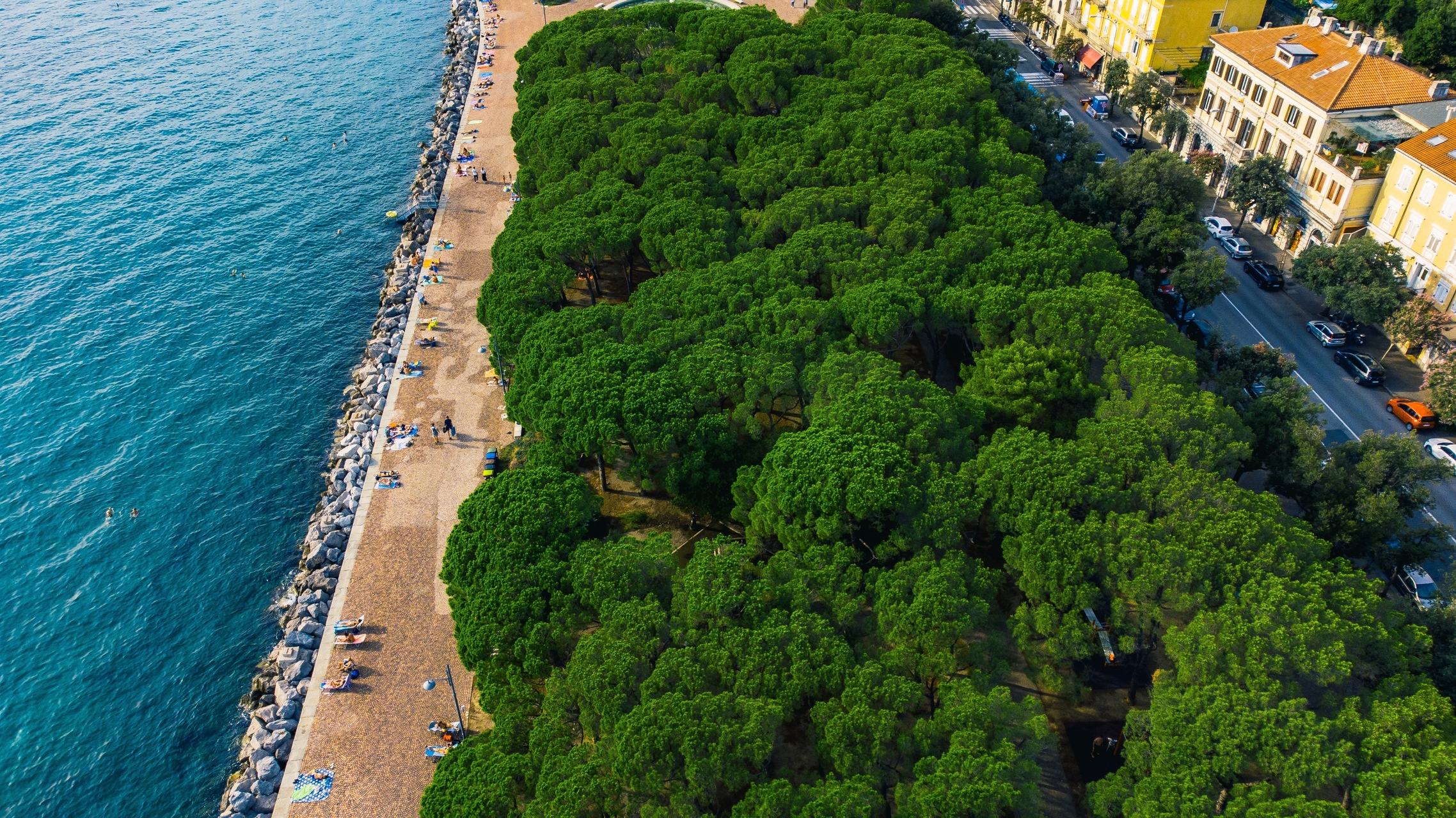 Le spiagge più belle di Trieste: dove andare al mare tra città e natura